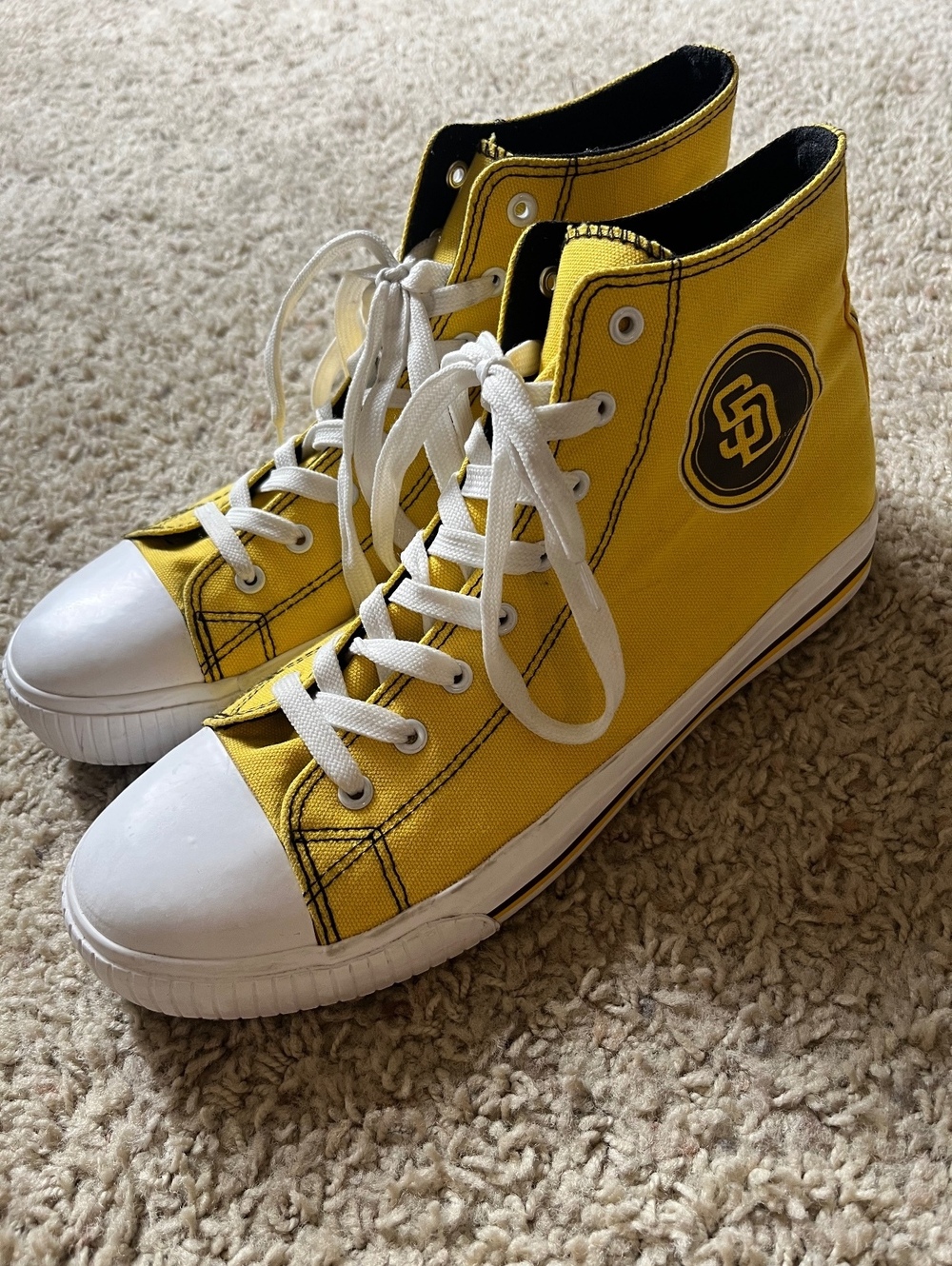 Foco San Diego Padres Yellow Canvas Sneakers Size 11